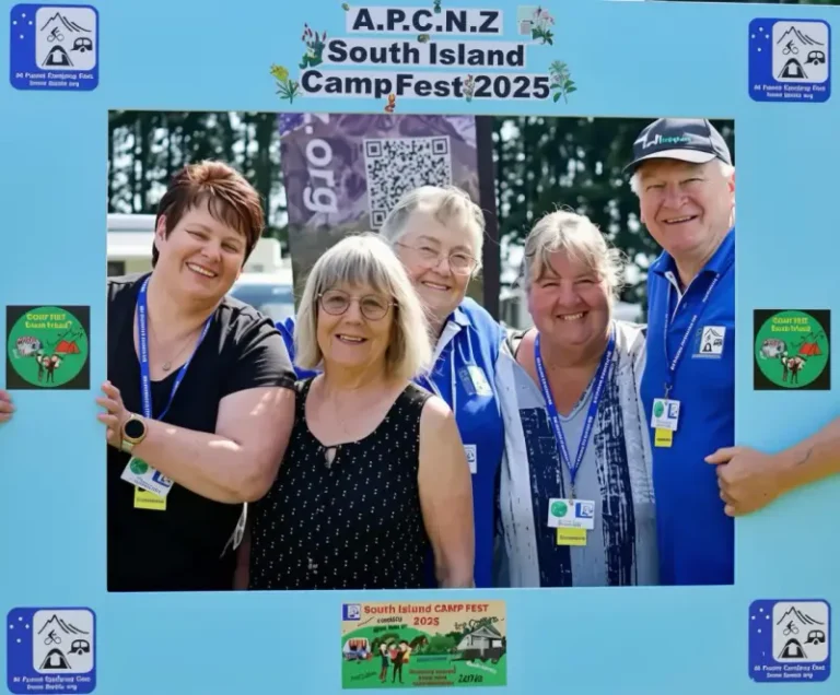 campfest group photo frame