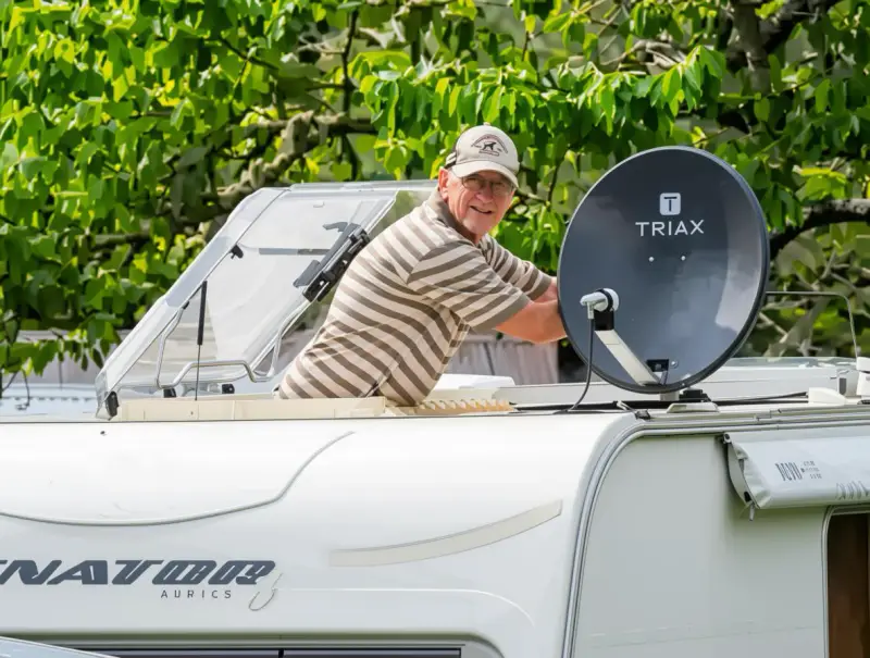 fixing antenna